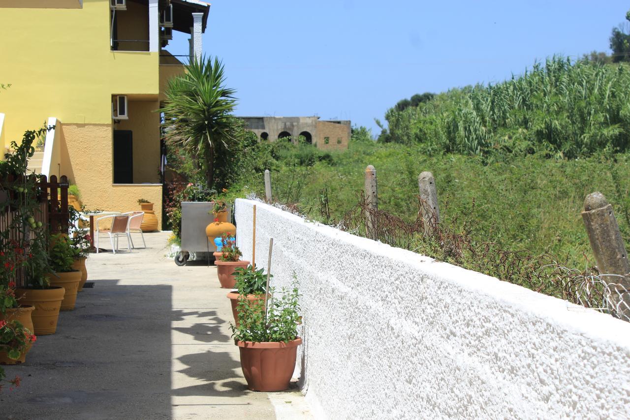 Chrysanthi Melitsa Apts. Sidárion Exterior photo